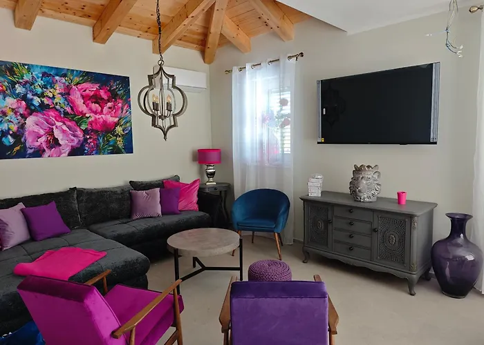 Majuli Holiday home *