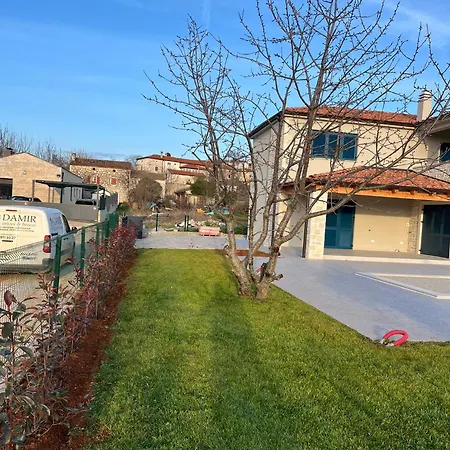 Majuli בית נופש Dračevac